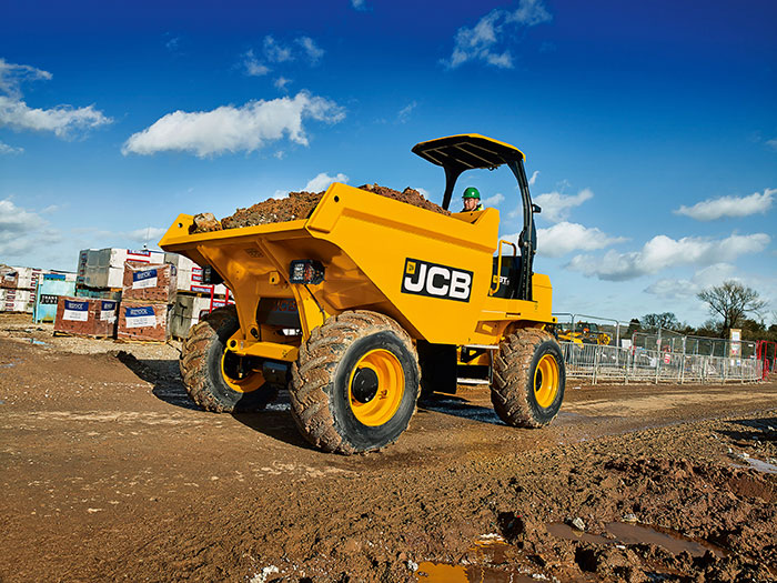 Dumper hire London for construction and landscaping projects